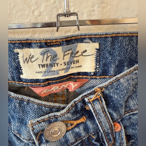 We The Free High Rise Blue Jeans - Picture 5 of 6